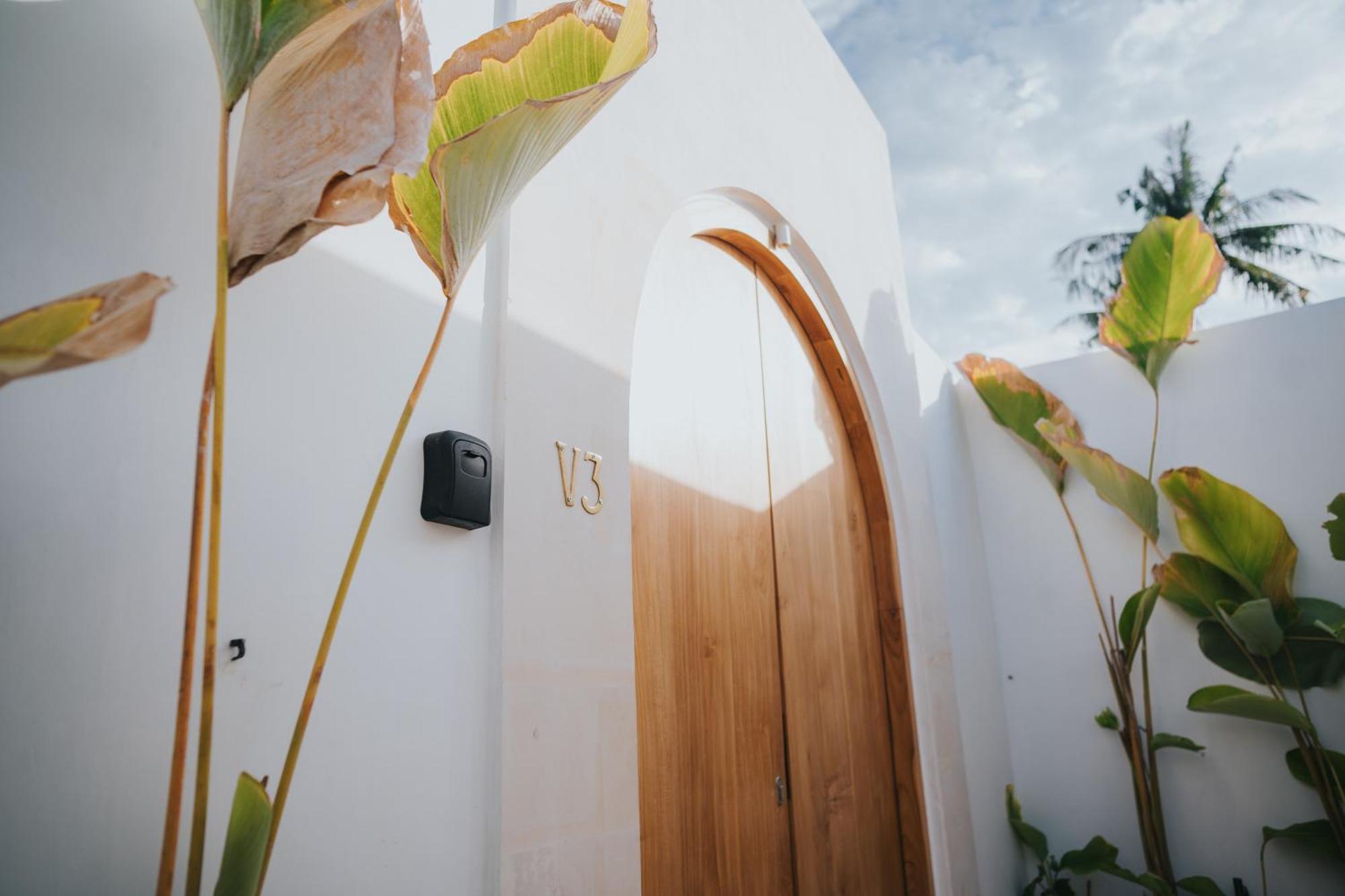 Brandon Villa Lovina With Private Pool Екстериор снимка