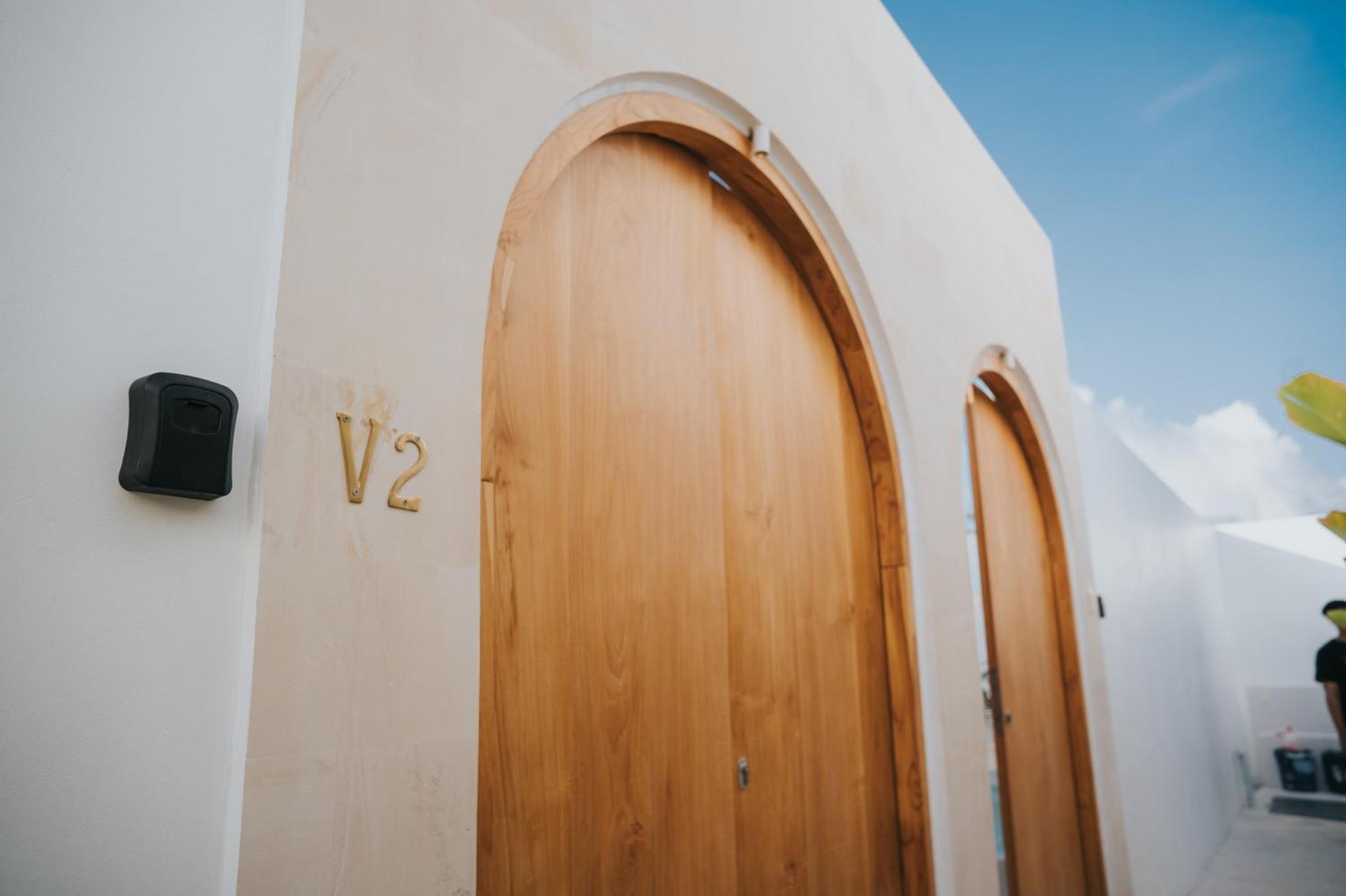 Brandon Villa Lovina With Private Pool Екстериор снимка
